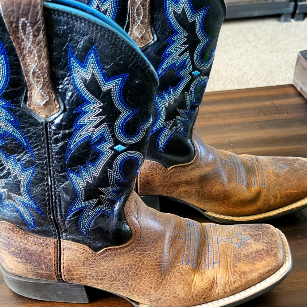Ariat Youth Tombstone size 6